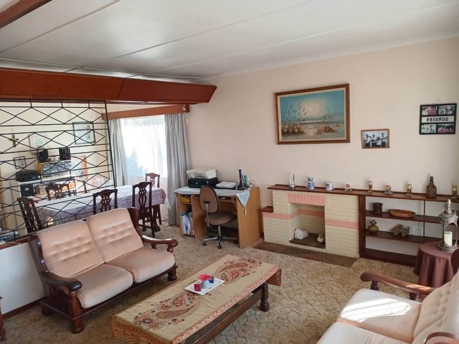 3 Bedroom Property for Sale in Amalinda Eastern Cape